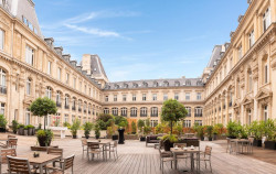 Photograph of Crown Plaza Paris